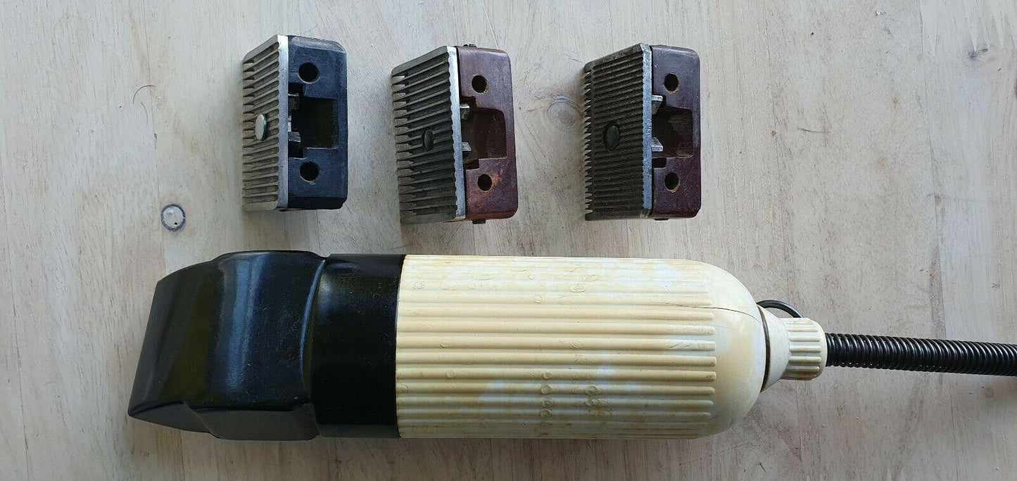 Electric hair clipper 1968 Moscow factory Russian  USSR 220V