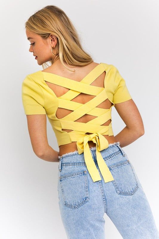 LE LIS | Short Sleeve Criss Cross Back Knit Top